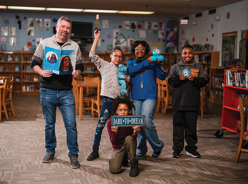 Tim Jones, School Librarian of the Year with students in the school library at John F. Kennedy Elementary School in Louisville, KY