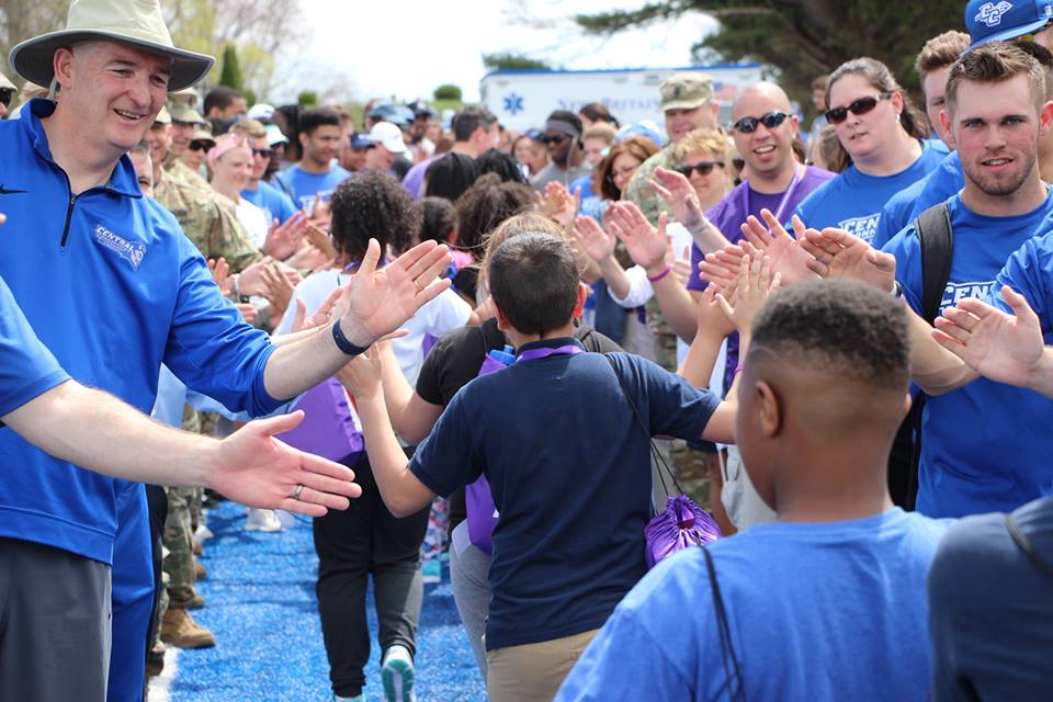 Program Helps Connecticut Kids Aspire to College